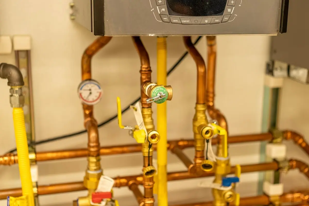 Licensed technician providing Emergency Plumbing for a homeowner in East Whittier